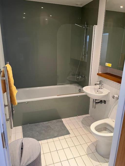 Stunning 2 Bed Flat! Centrally Located In London, Uk! Exterior photo