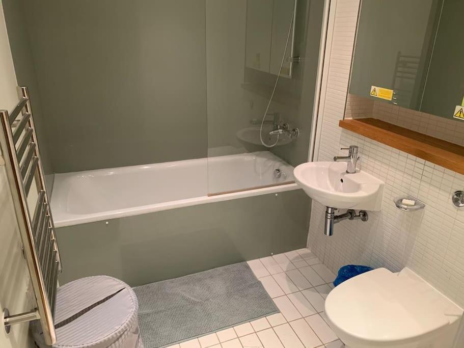 Stunning 2 Bed Flat! Centrally Located In London, Uk! Exterior photo